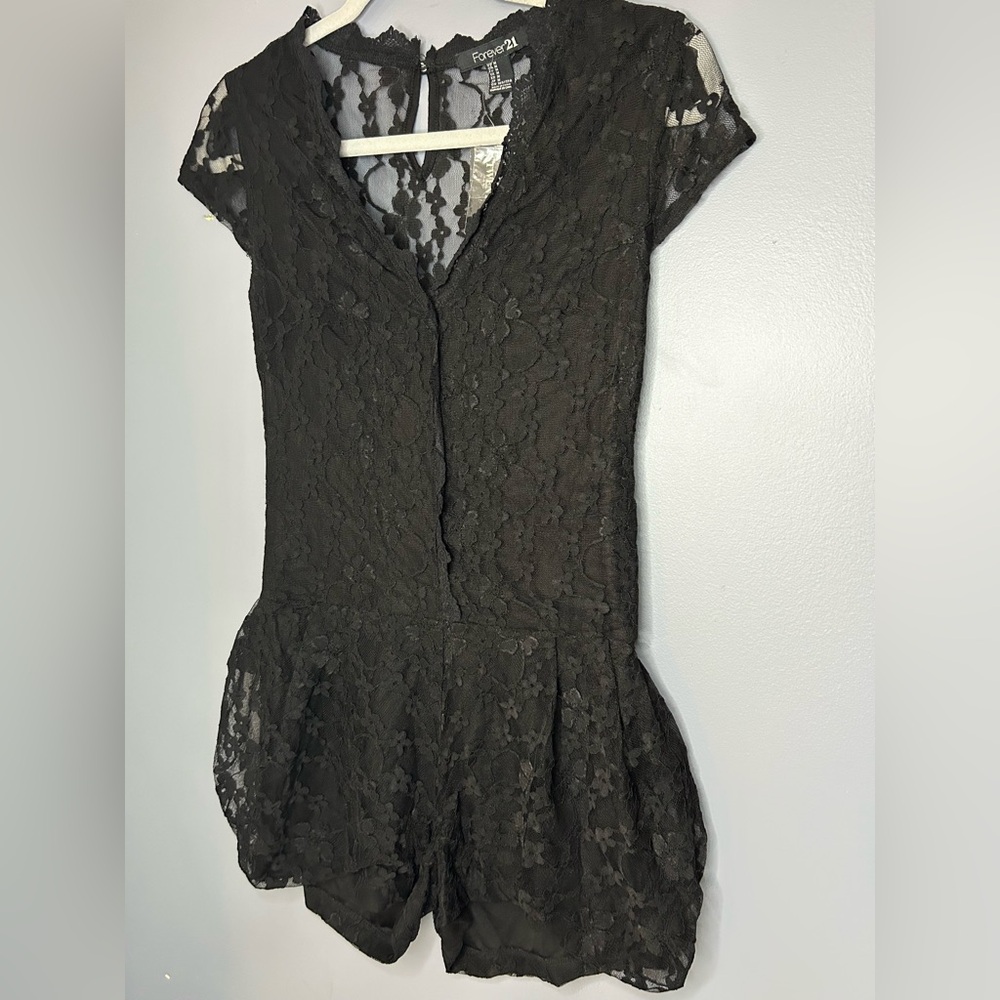 Forever 21 Romper M Black Floral Lace Coquette V Neck Sexy Whimsygoth Fairy Goth - Picture 2 of 16